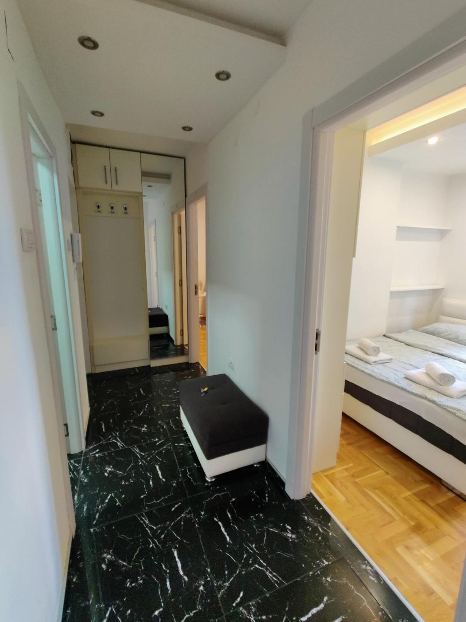 Ana Apartment ノヴィ・サド エクステリア 写真